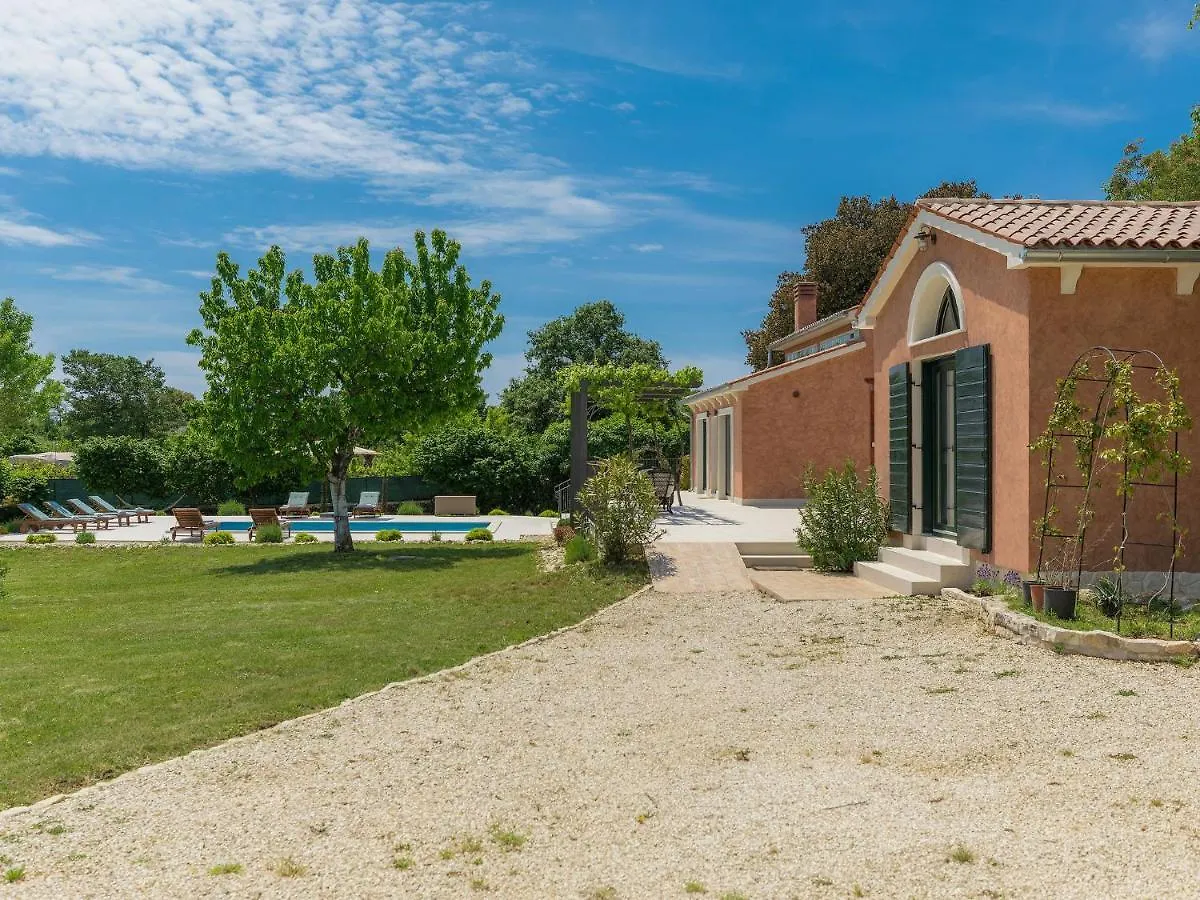 Holiday Home Villa Bernard Rovinj 0*,