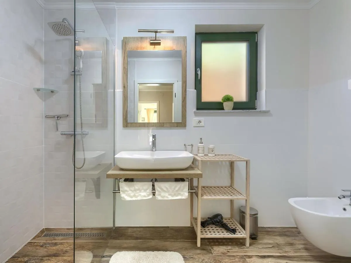 Holiday Home Villa Bernard Rovinj 0*,